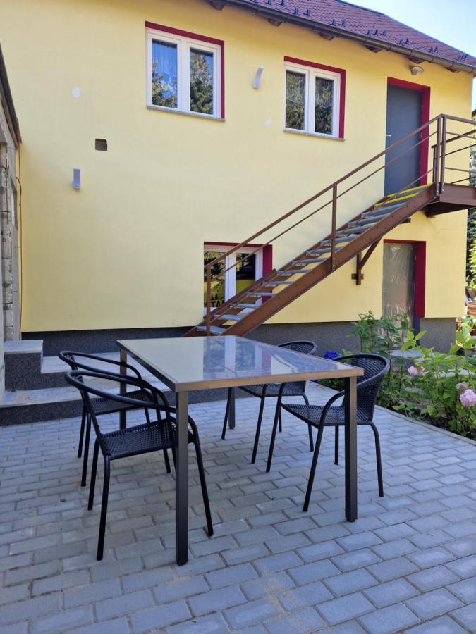 Restaurace U Mateje B&B Nove Mesto pod Smrkem Luaran gambar